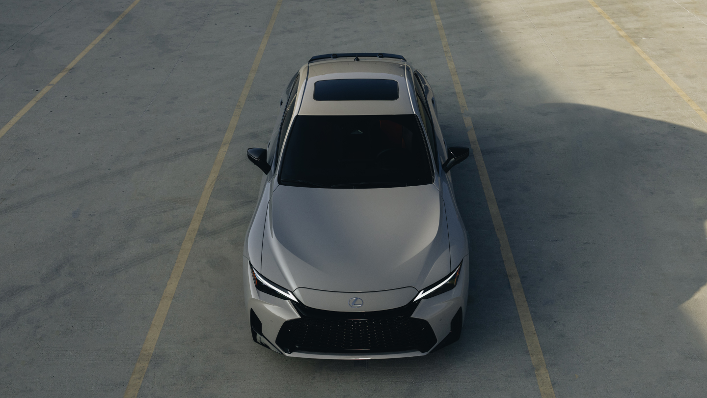 IS F SPORT in Wind shown in overhead view highlighting the sculpted hood.